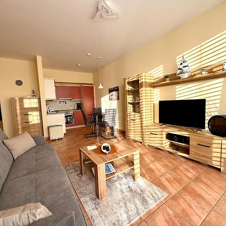 Suedwind Nr 05 - Usedom, Strandnah, Schwimmbad, Sauna, Parkplatz, Wlan, Und Balkon Zempin