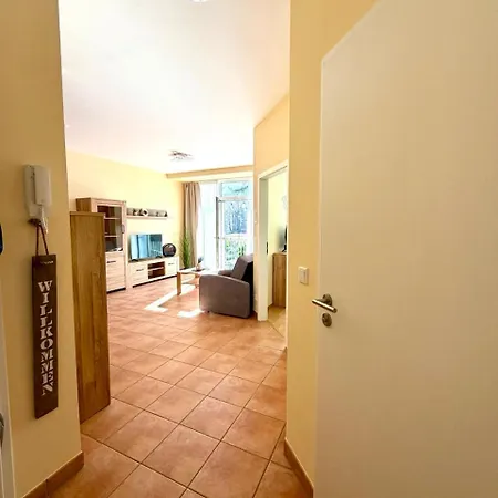 Apartamento Suedwind Nr 05 - Usedom, Strandnah, Schwimmbad, Sauna, Parkplatz, Wlan, Und Balkon