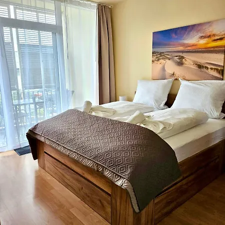 Apartamento Suedwind Nr 05 - Usedom, Strandnah, Schwimmbad, Sauna, Parkplatz, Wlan, Und Balkon *